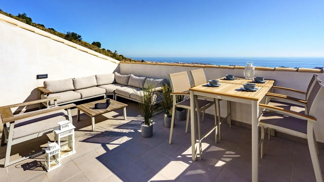 Top-Floor Apartment With Pool Ref 20 Benalmadena
